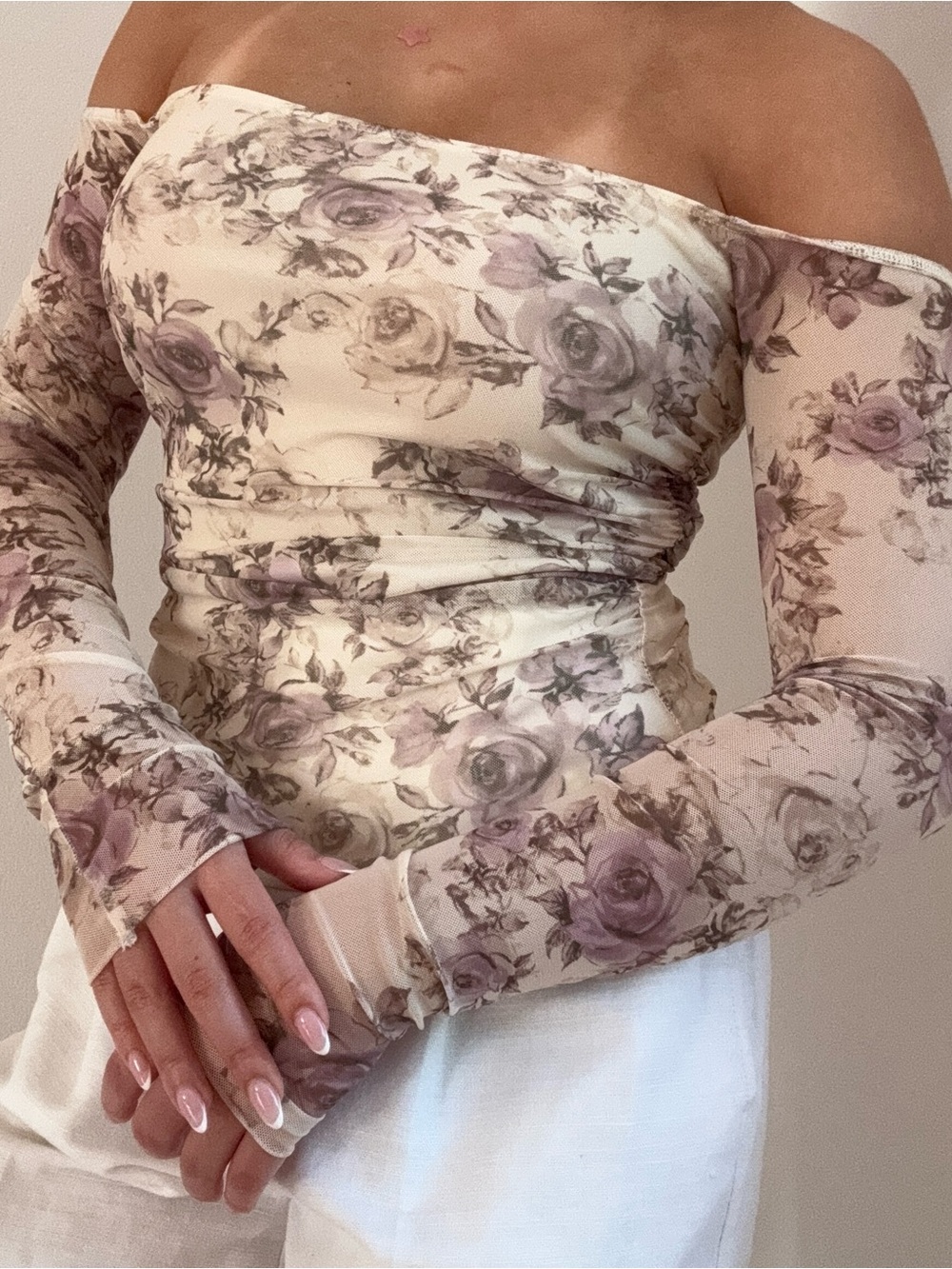 Ardene Off-Shoulder Floral Mesh Top in Cream - Picture 3 of 9